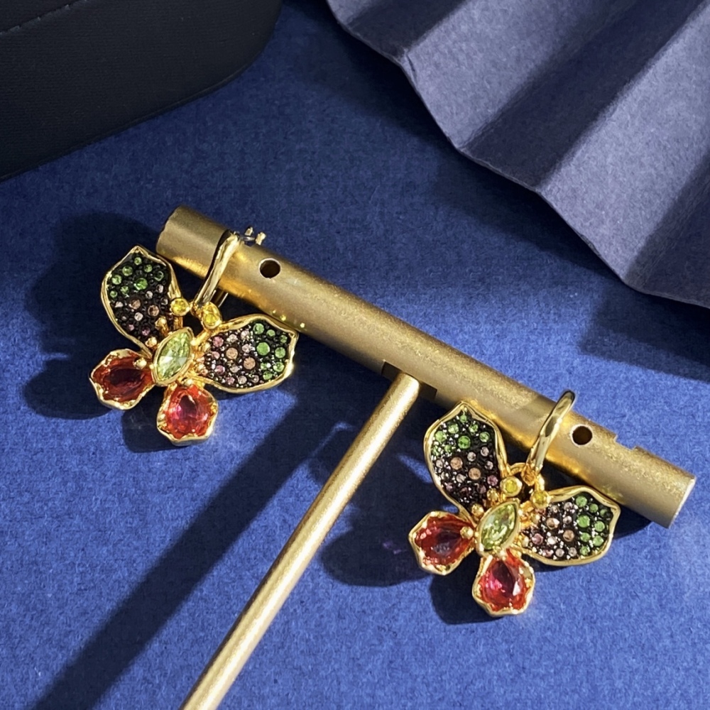 New Idyllia Floral Necklace Women Pendant Necklace Earrings High-End Simulated Crystal Gifts Elegant Fashion Jewelry Accessories