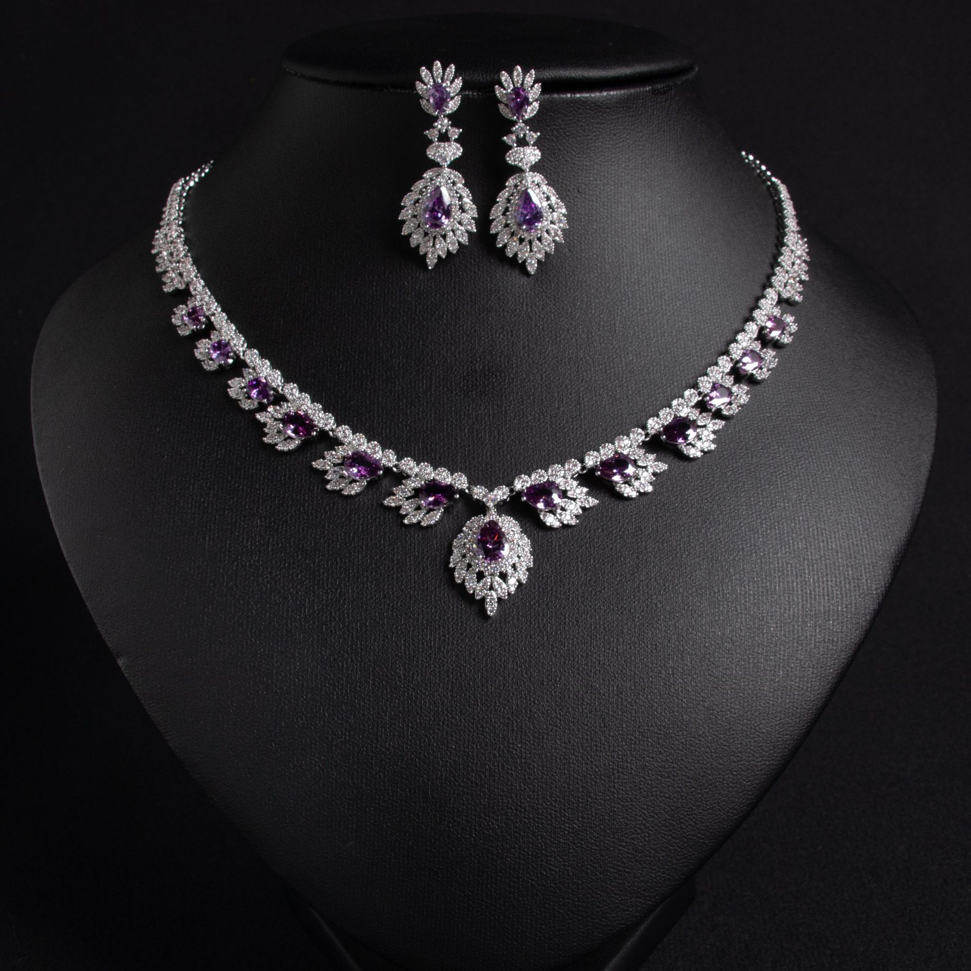 Elegant Floral Zircon Necklace And Earring Set For Women Simple High-End Luxury Jewelry Accessories Trendy Copper Material