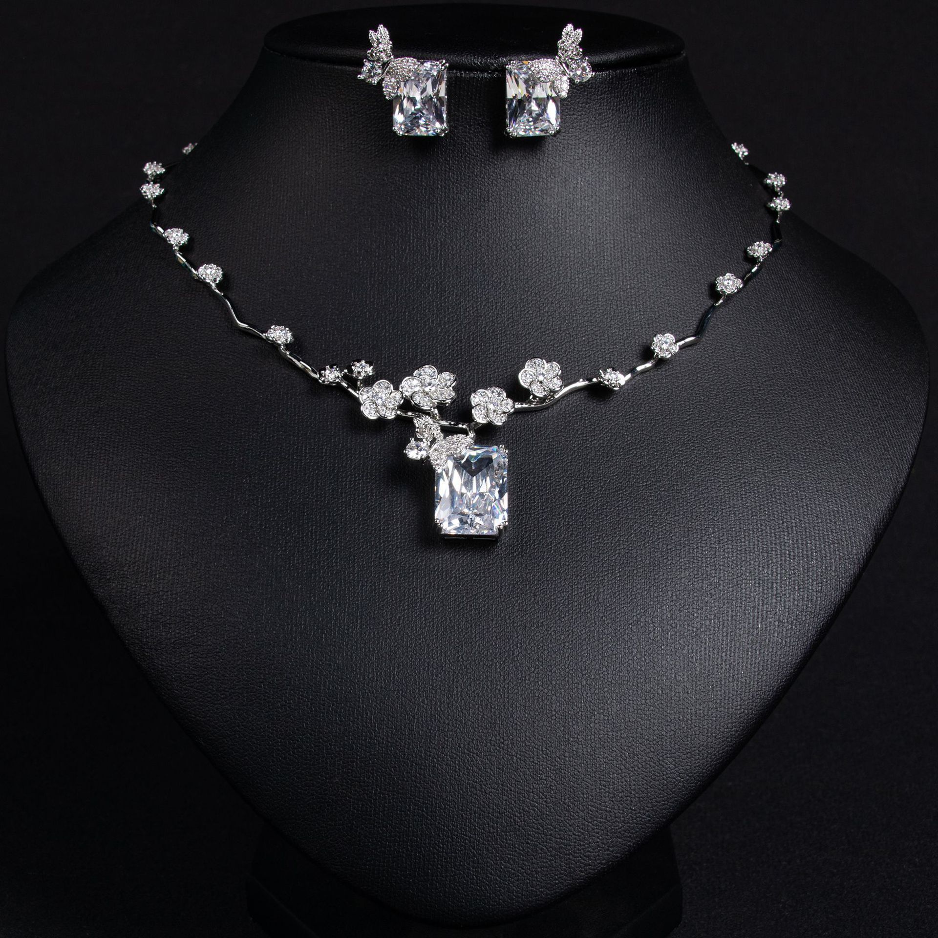Fashionable Red Ruby Necklace Earring Set Simple Versatile Square Zirconia Pendant Clavicle Chain Jewelry Set For Women