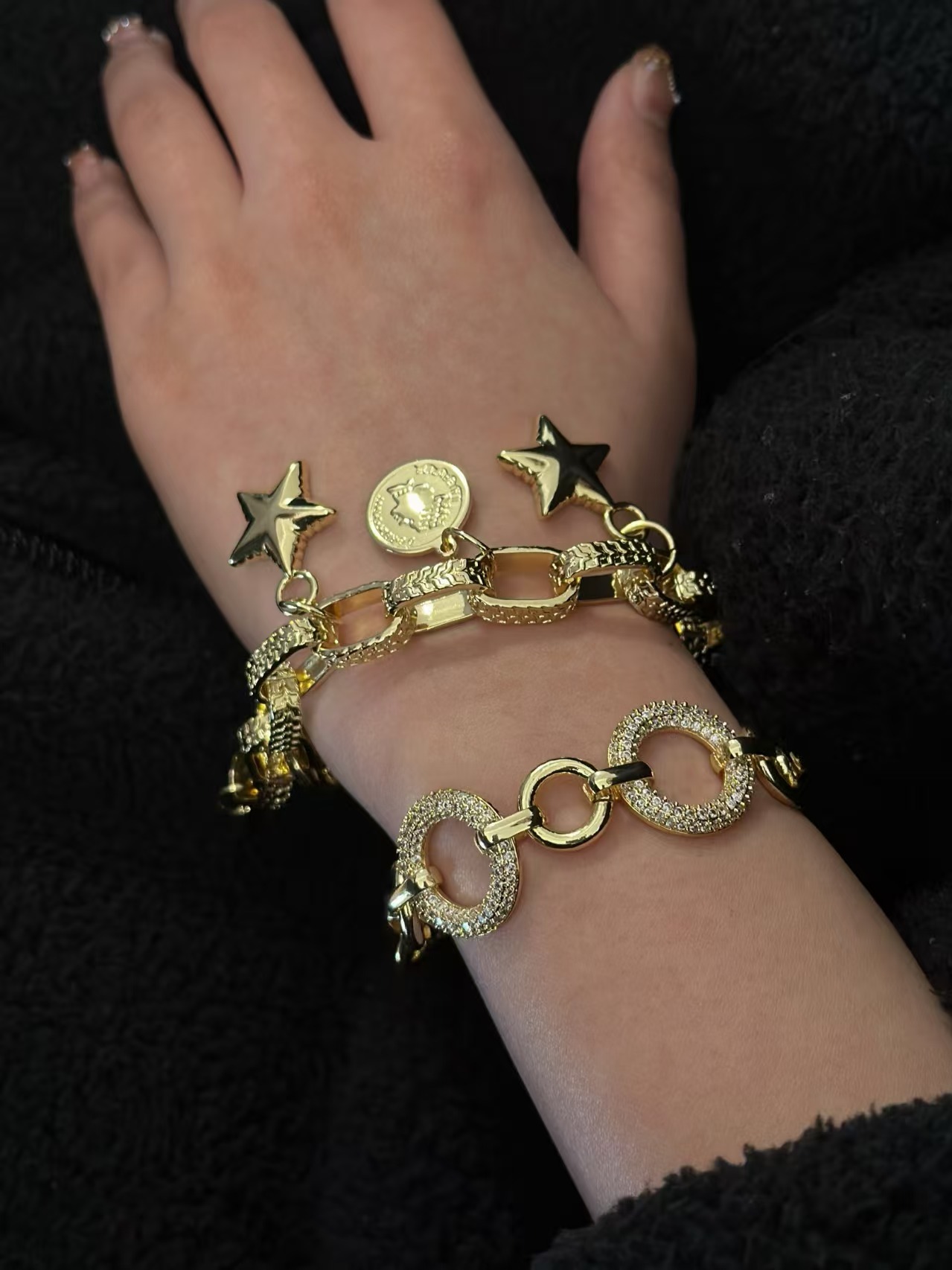 Wholesale Jewelry Retro Classic Style Pentagram Circle Copper Zircon Gold Plated Multi Charms Bracelet Bracelets