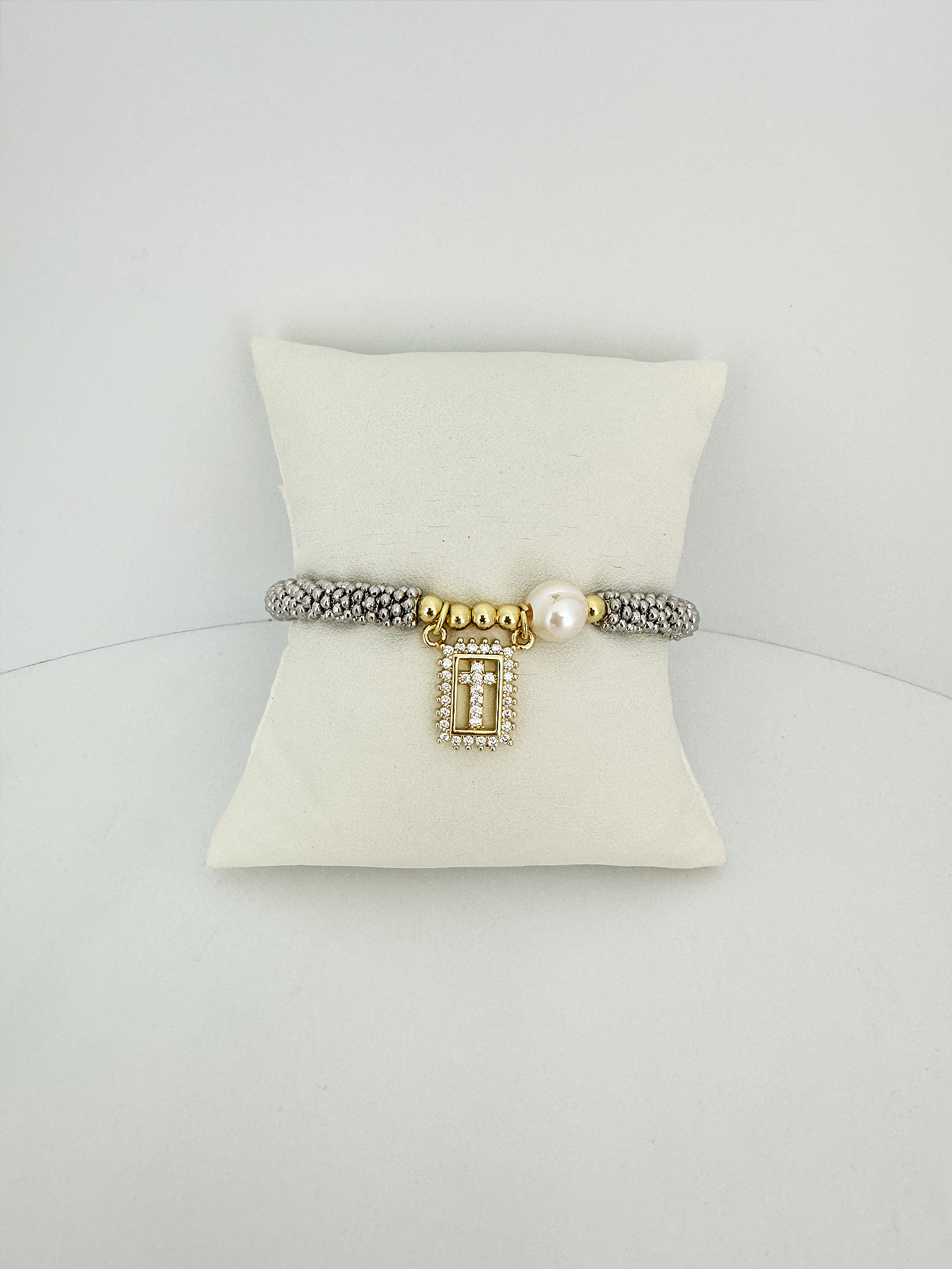 Classical Vintage Style Cross Square Heart Shape Brass 18K Gold Plated Brass Bracelets In Bulk