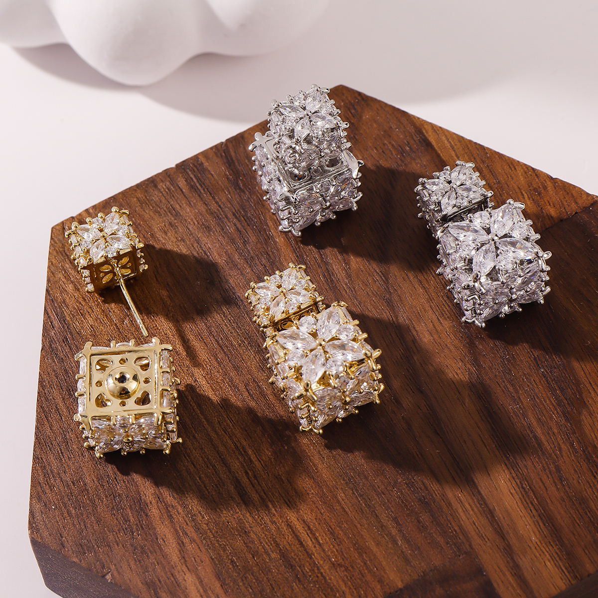 1 Pair Classic Style Square Copper Zircon Ear Studs