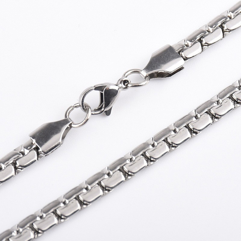 Fashionable Stainless Steel Metal Necklace Flat Pearl Chain Jewelry Accessory Non-Fading Wave Pattern Titanium Steel Unisex