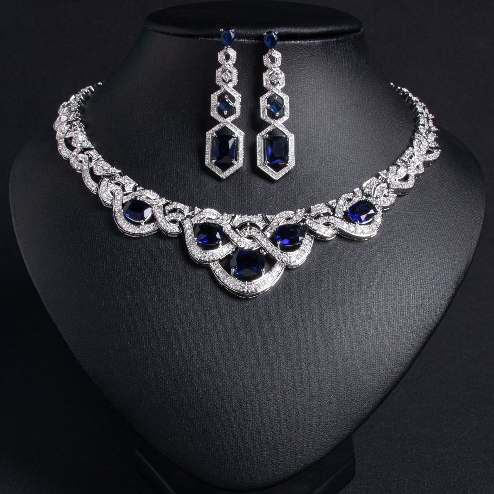 Elegant  Luxury Zirconia Necklace And Earring Set Dress Accessories Fashionable Geometric Design Jewelry