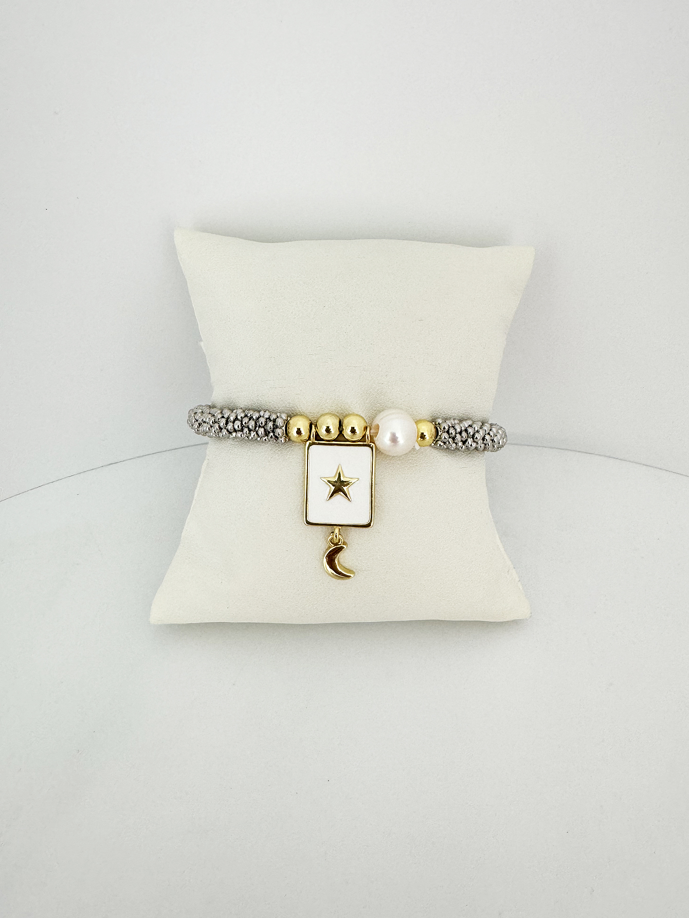 Classical Vintage Style Cross Square Heart Shape Brass 18K Gold Plated Brass Bracelets In Bulk