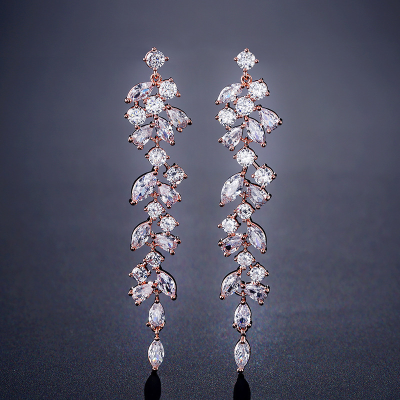 Classic Petal Waterdrop 3A Zirconia Earrings New Fashion Simple Long Tassel Bridal Ear Jewelry Geometric Pattern Copper