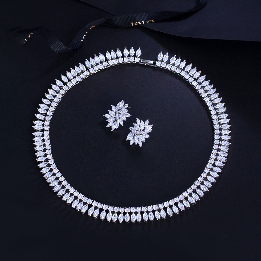 Women's 2Pcs Jewelry Set Sparkling Full CZ Tennis Chain Necklace & Snowflake Earrings Copper Wedding Party Birthday Gift