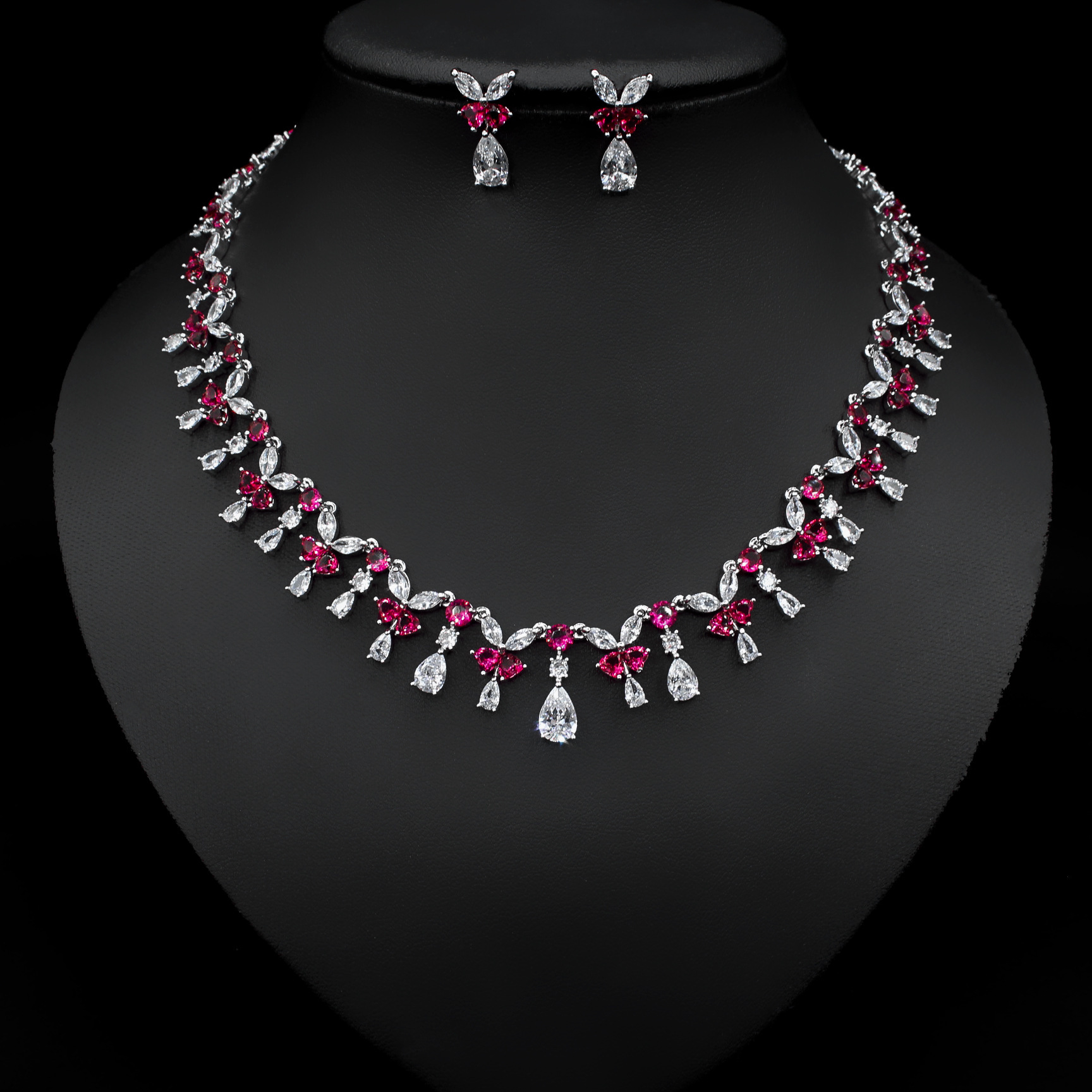 Luxurious Wedding Party Drop Earrings Pendant Necklace Set Casual Versatile Three-piece Copper Zirconia Jewelry For Women