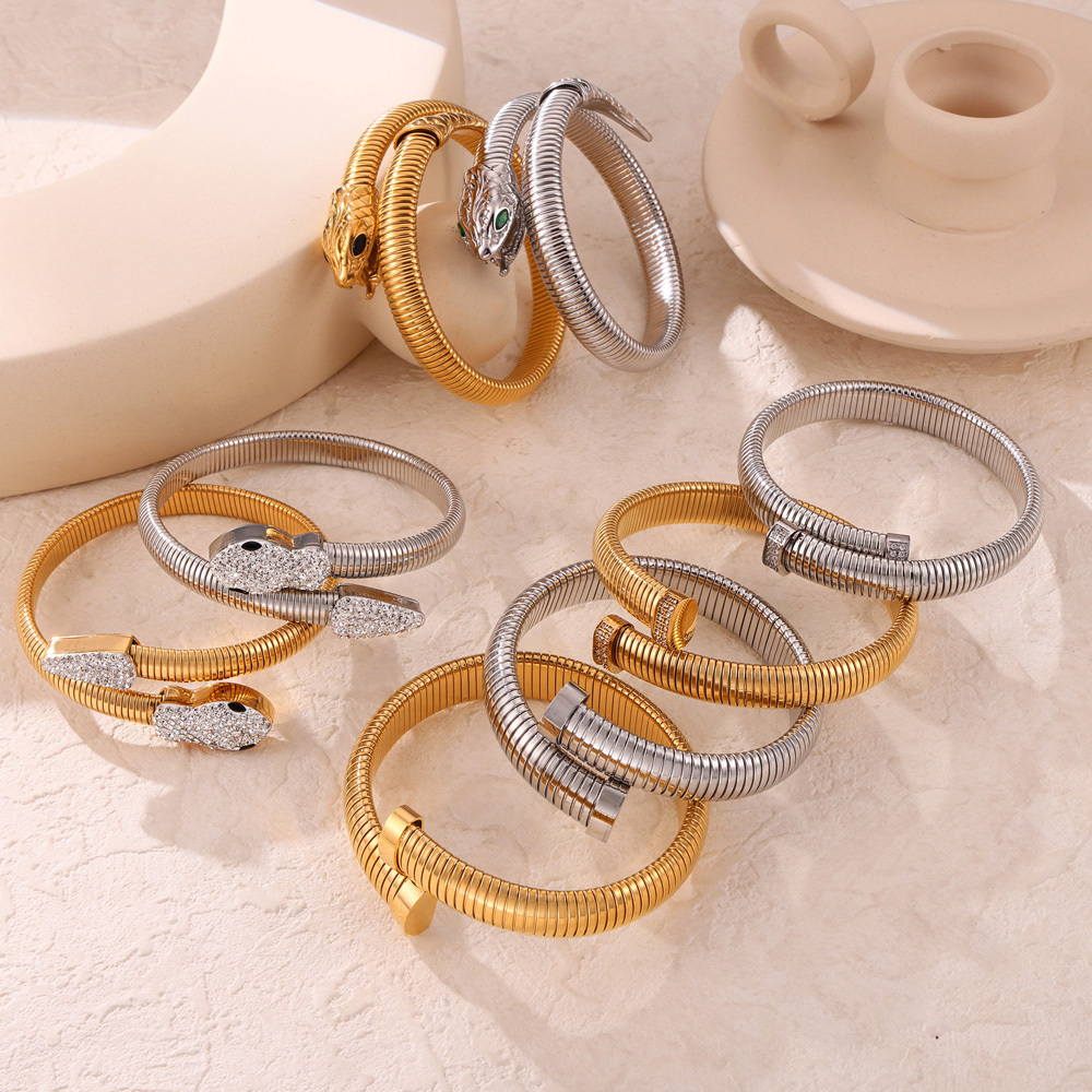 PVD Coated Real Gold Plated 18K Gold Snake 304 Stainless Steel Casual Modern Style Classic Style Waterproof Non Tarnish 304 Stainless Steel Bangle