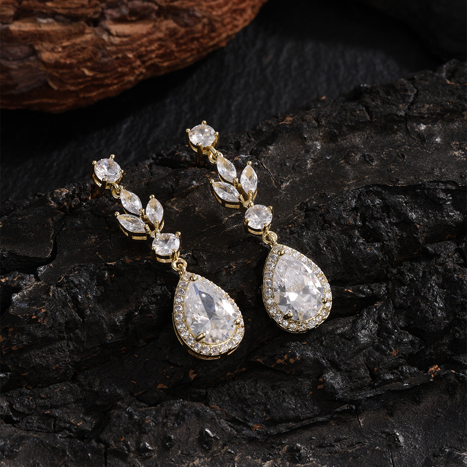 Elegant Long Waterdrop Zircon Earrings For Women Fashionable Classic Bridal Party Dress Jewelry Accessories European Style