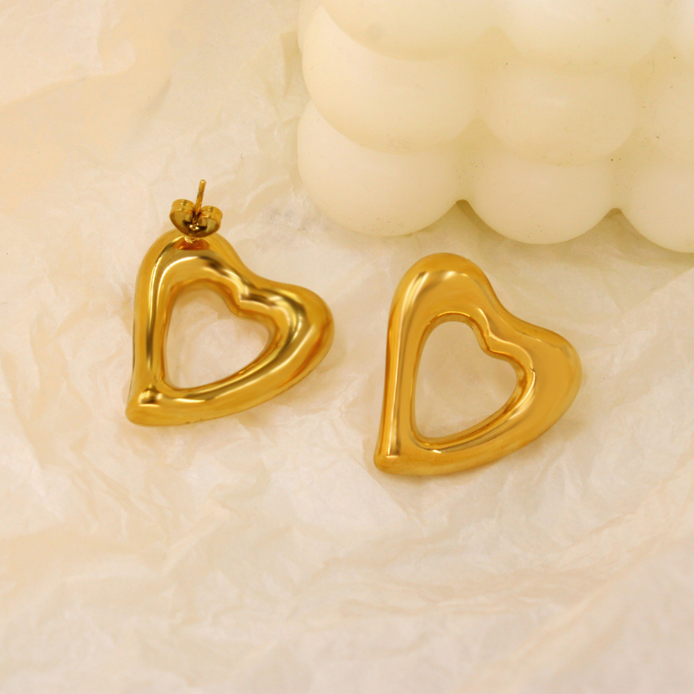 1 Pair Elegant Heart Shape Plating 304 Stainless Steel 316 Stainless Steel  18K Gold Plating In Furnace Ear Studs