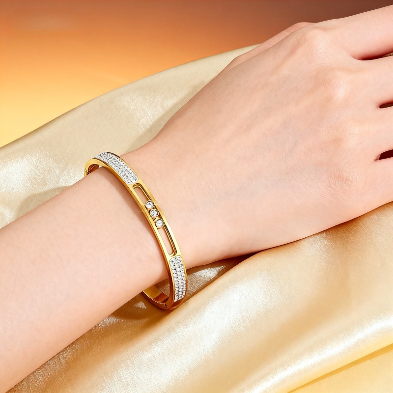 High-Quality Shiny Fashion 3-Sliding Stone Inlaid 18K Plated Geometric Women's Versatile 304 Stainless Steel Bracelet