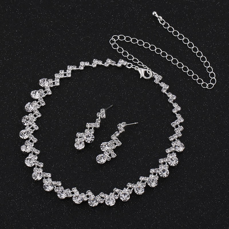 Elegant Southeast Asian Vintage Court Dress Jewelry Set Necklace Earrings Bracelet Women's Fashion Accessories For Evening Parties
