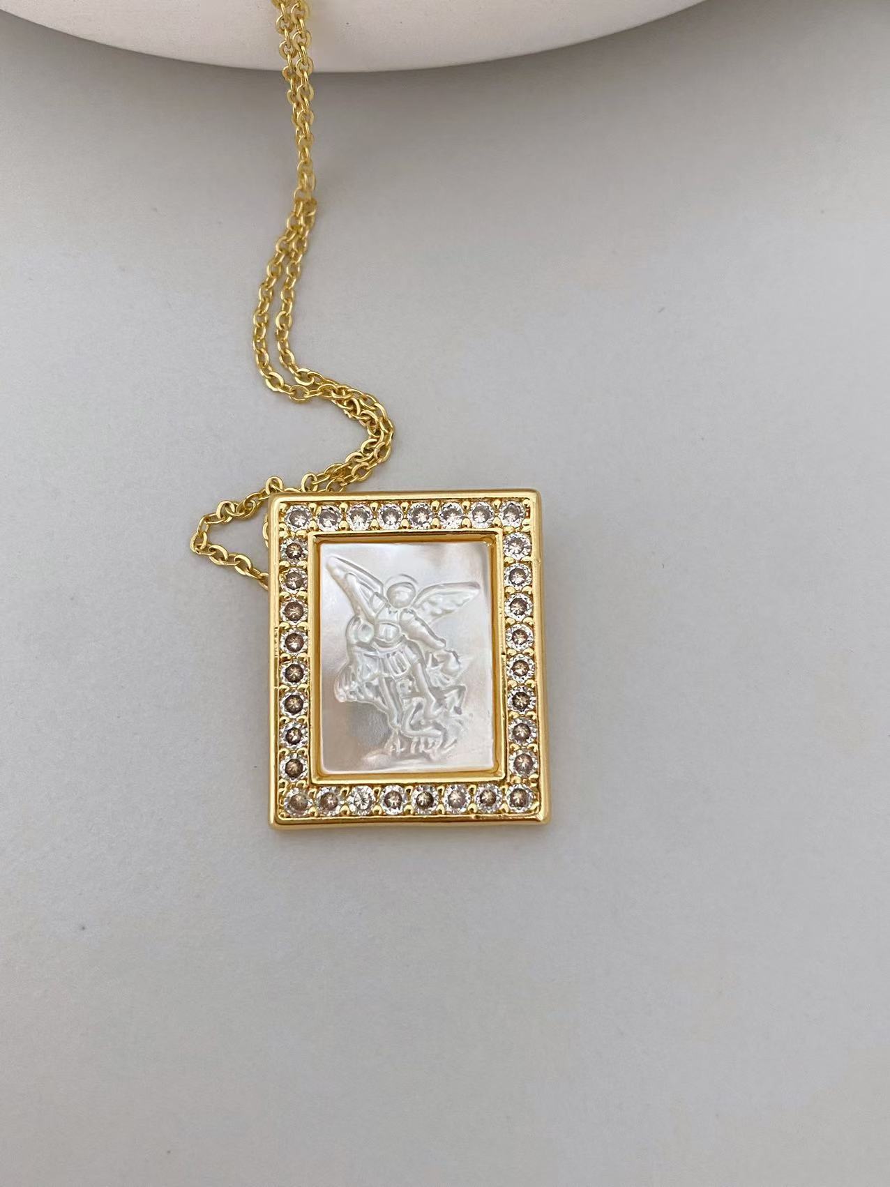 Square Natural Mother-of-Pearl Zircon Jesus Sacred Heart Pendant Women's  Necklace Shell Diy Jewelry Accessories