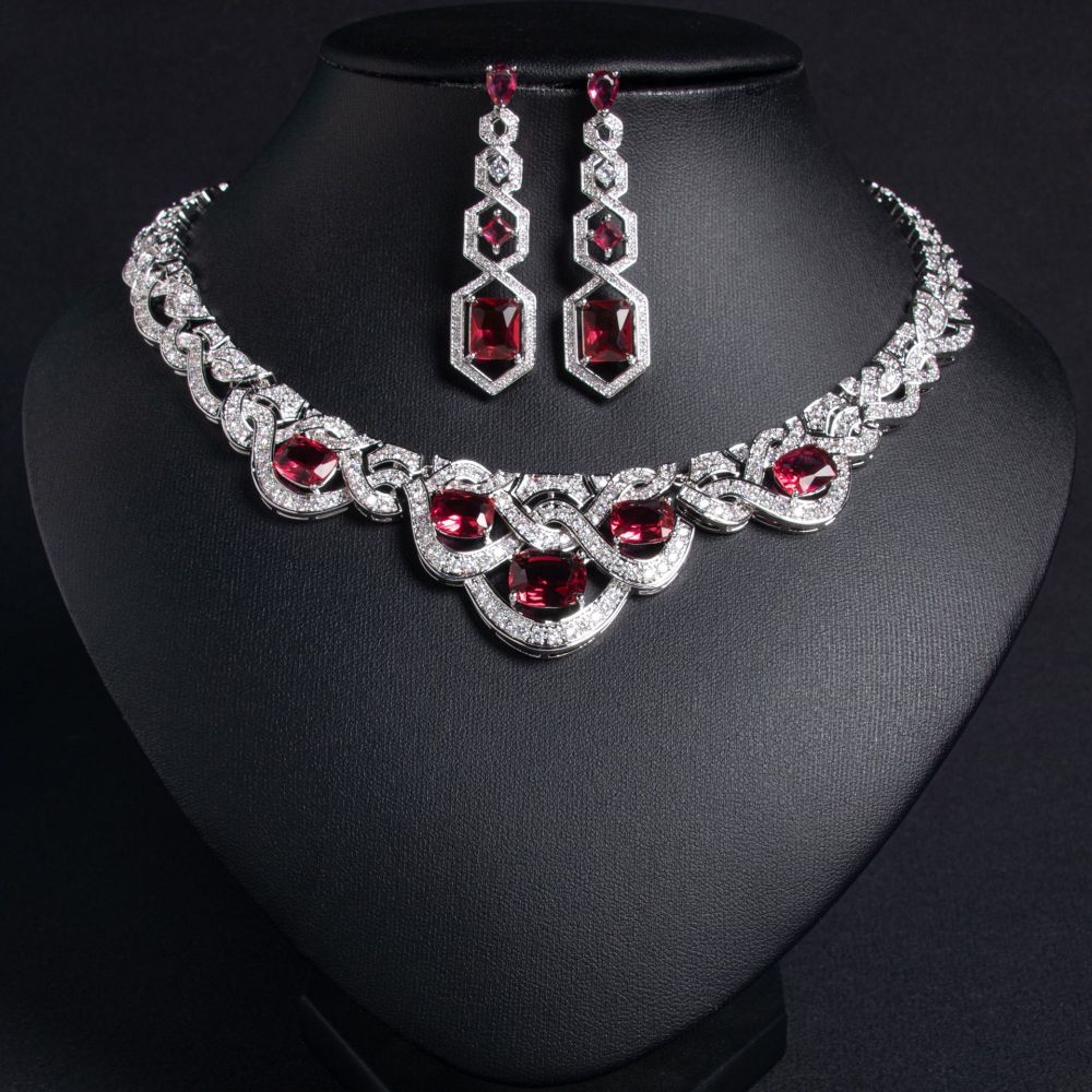 Elegant  Luxury Zirconia Necklace And Earring Set Dress Accessories Fashionable Geometric Design Jewelry