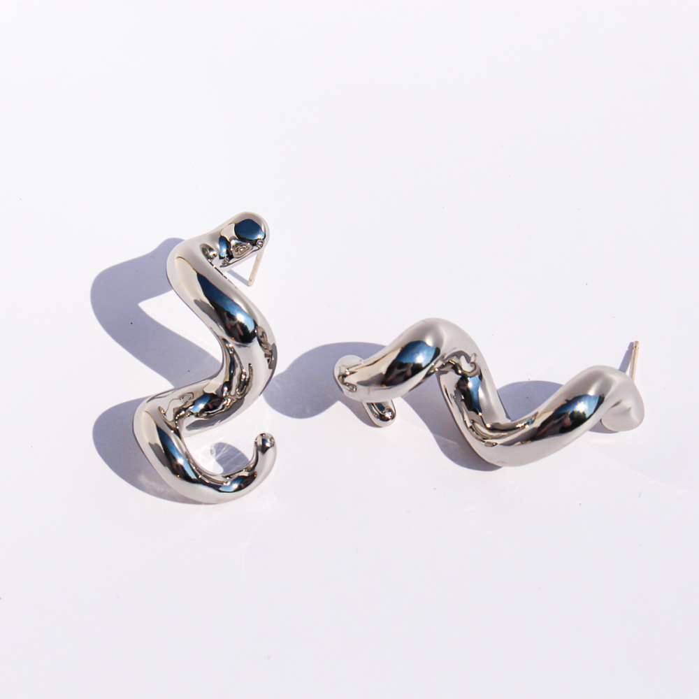 Exaggerated Casual Wave Spiral Twisted Line Metal Style Earrings Geometric Shape Daily Streetwear Accessories For Men And Women
