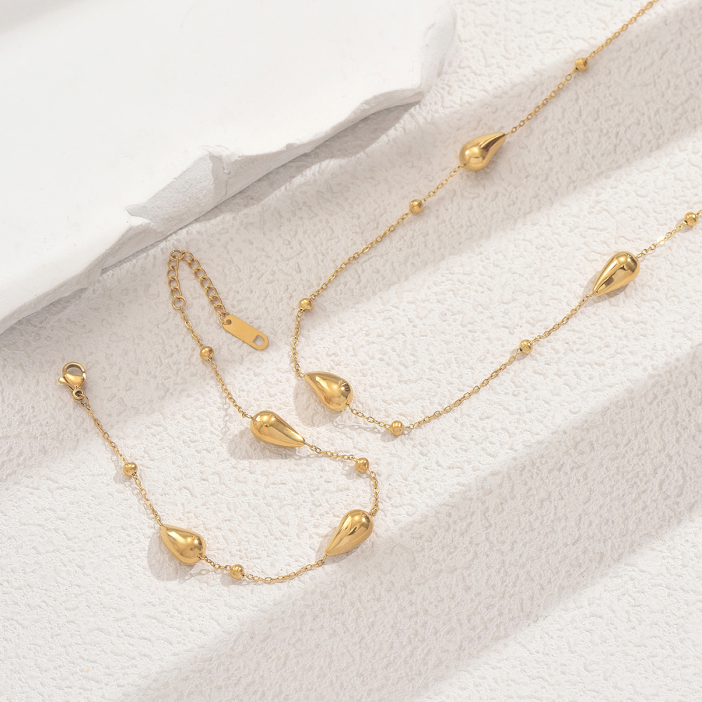 Fashionable Stainless Steel Necklace Bracelet Set For Women Geometric Pattern 18K Gold Plated Jewelry Accessories Suitable For Daily Wear And Parties