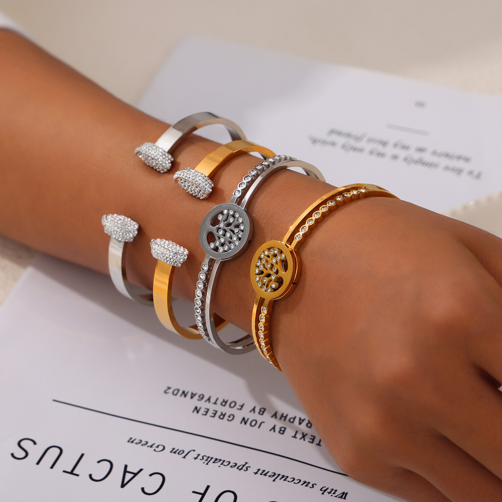 PVD Coated Real Gold Plated 18K Gold Life Tree 304 Stainless Steel Retro Classic Style British Style Waterproof Non Tarnish 304 Stainless Steel Bangle