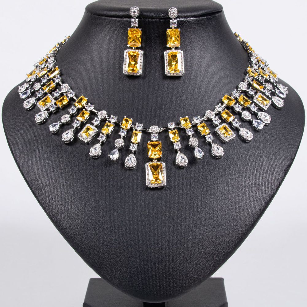 Hip-Hop Luxury Elegant Fashion Women's Water Drop Square Zircon Necklace Earrings Bridal Banquet Jewelry Set