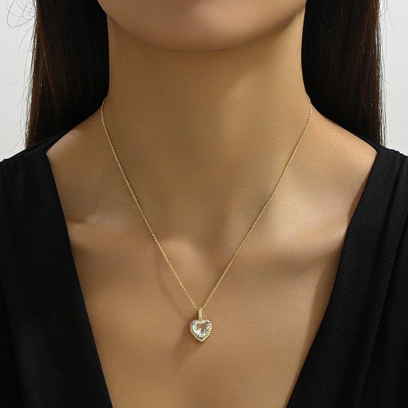 Wholesale Basic Modern Style Classic Style Heart Shape Copper Plating Inlay Zircon Pendant Necklace