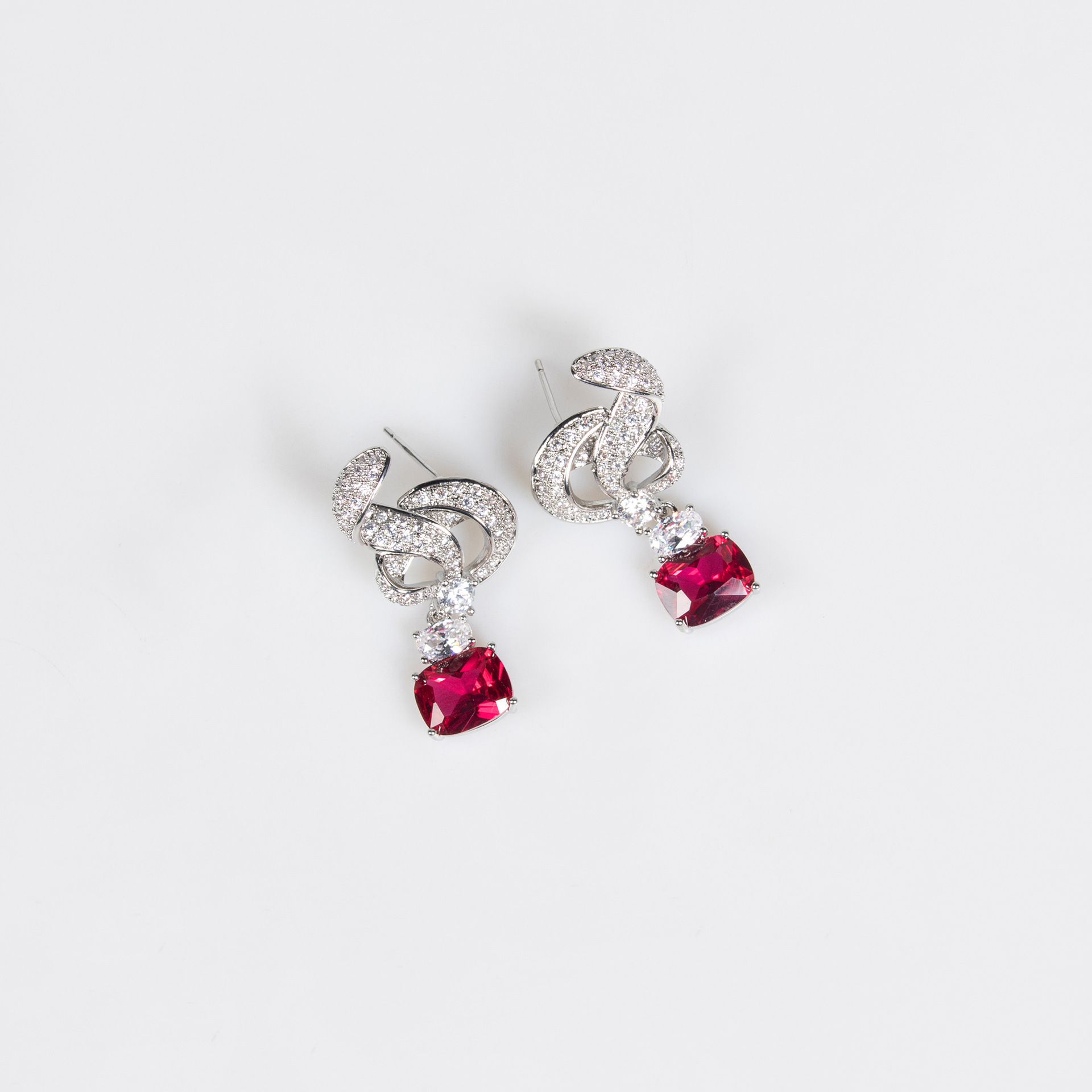 Luxurious Chinese Style Floral Necklace And Earring Set Embedded With Red Corundum Exquisite Jewelry For Women Plant Floral Pattern