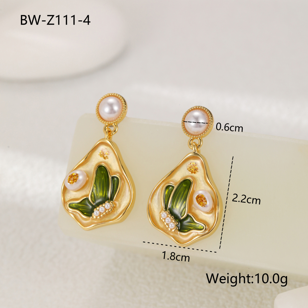 Elegant Natural Pearl Stud Earrings 18K Gold Plated Copper Vintage French Oil Painting Style Fashionable Luxury Jewelry Accessories