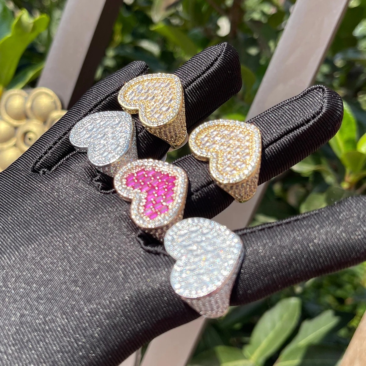 Fashionable Hip Hop Heart Shaped Zircon Ring Gold Plated Brass Square Cut Personalized Trendy Ring For Men Jewelry Accessories