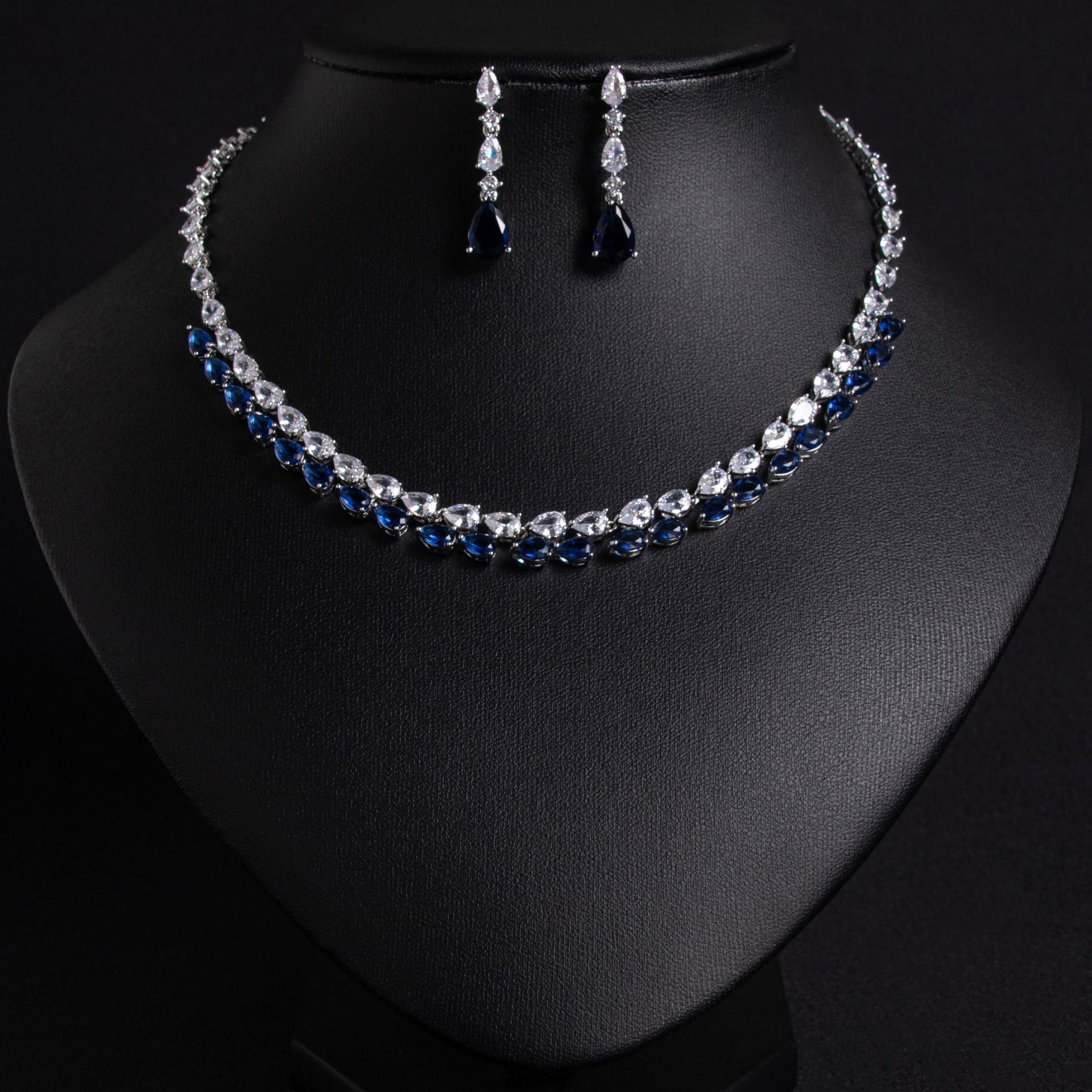 New New Style Bridal Set Accessories Earrings Water Drop Zircon Wedding Dress Jewelry Necklace For Women With Unique Design Sense