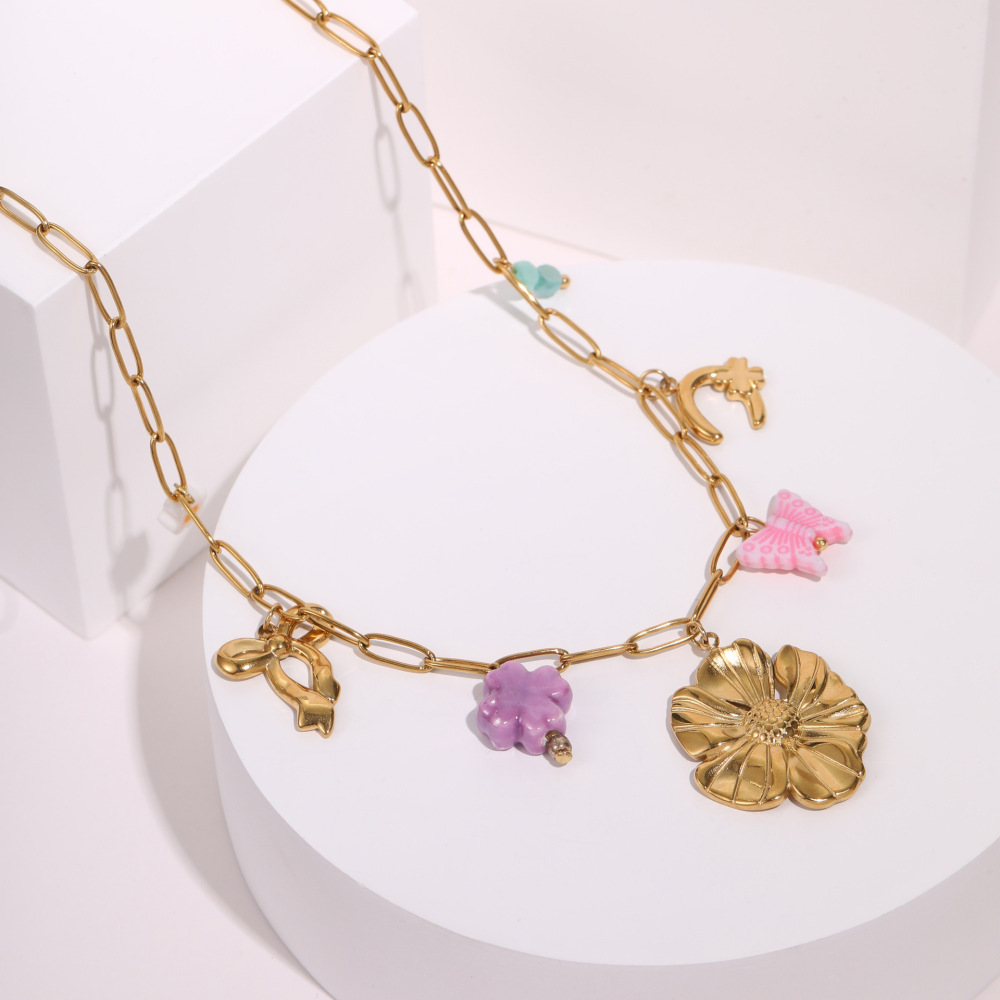 Fashionable Holiday Star Flower Pendant Pearl Embedded Shell Stainless Steel Necklace Clavicle Chain Geometric Pattern Bohemian Style Women's Luxury PVD Coating