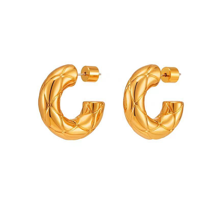 Golden Rhombus Pattern Earrings Women's Fashion Elegant Unique High-End Feelings Rose Story Geometric Design Copper Jewelry
