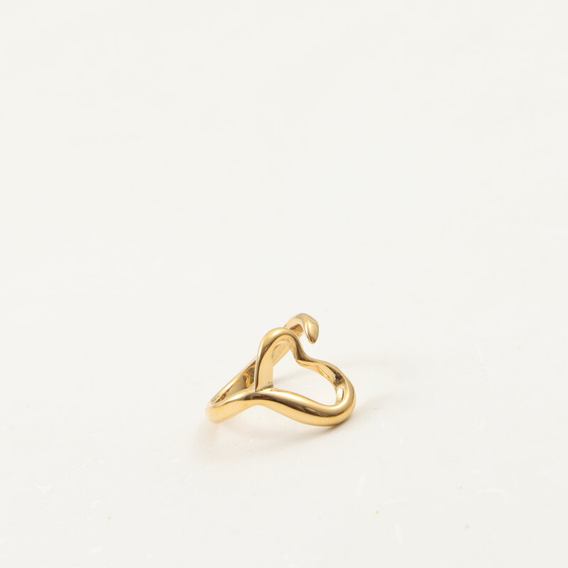 Vacuum Electroplating (In Furnace) Plated 18K Real Gold Hollow Peach Heart Three-Dimensional 304 Stainless Steel Ring