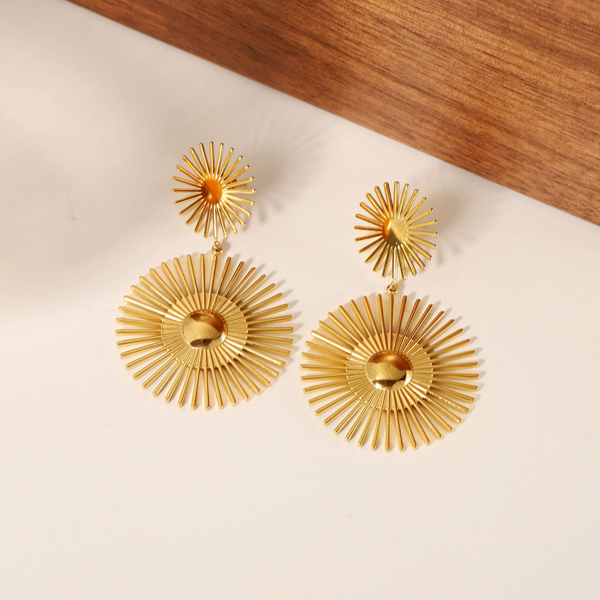 PVD Coated Real Gold Plated 18K Gold Solid Color 201 Stainless Steel Classic Style Waterproof Non Tarnish Drop Earrings