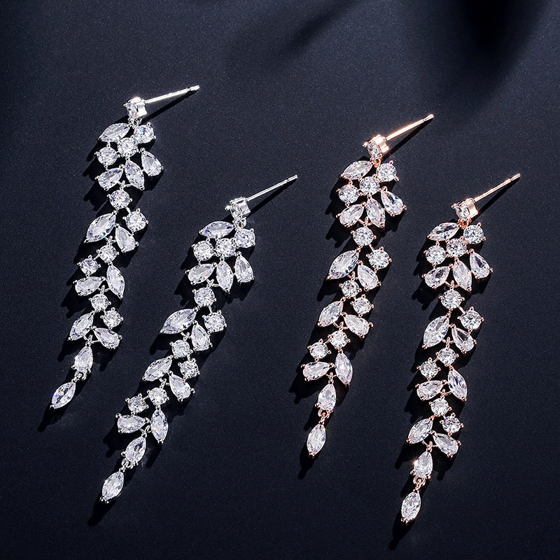 Classic Petal Waterdrop 3A Zirconia Earrings New Fashion Simple Long Tassel Bridal Ear Jewelry Geometric Pattern Copper