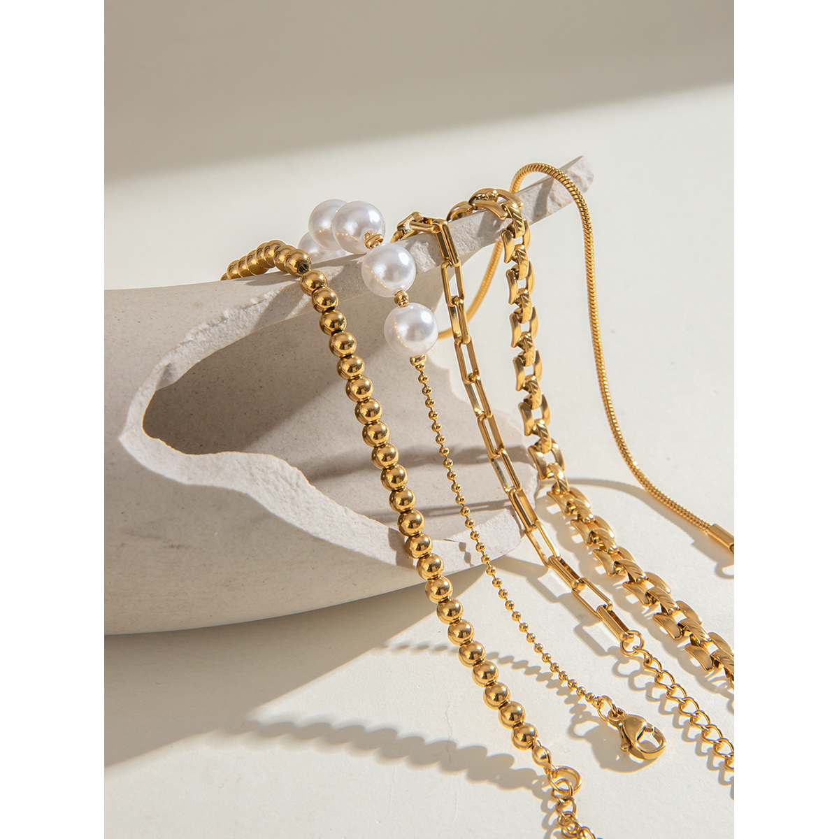 Simple Style Classic Style Solid Color 304 Stainless Steel 18K Gold Plated Cuban Link Chain Curb Chain Ball Chain Twisted Rope Chain Bracelets In Bulk