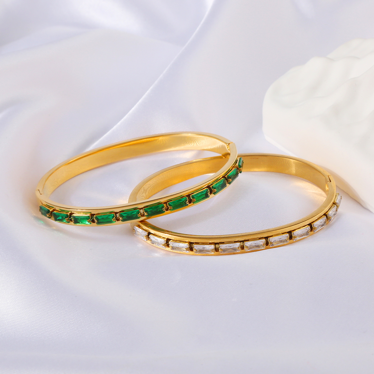 Classic Style Oval 304 Stainless Steel Zircon Bangle In Bulk