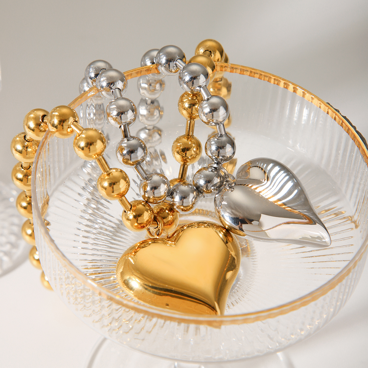 304 Stainless Steel Heart Shape PVD Coated 18K Real Gold Plated Classic Style IG Style Waterproof Non Tarnish Ball Chain Gold Pendant Necklace
