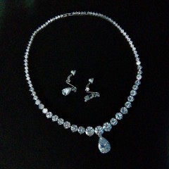 Ear Clip Style (1 Round Earring, Please Check)