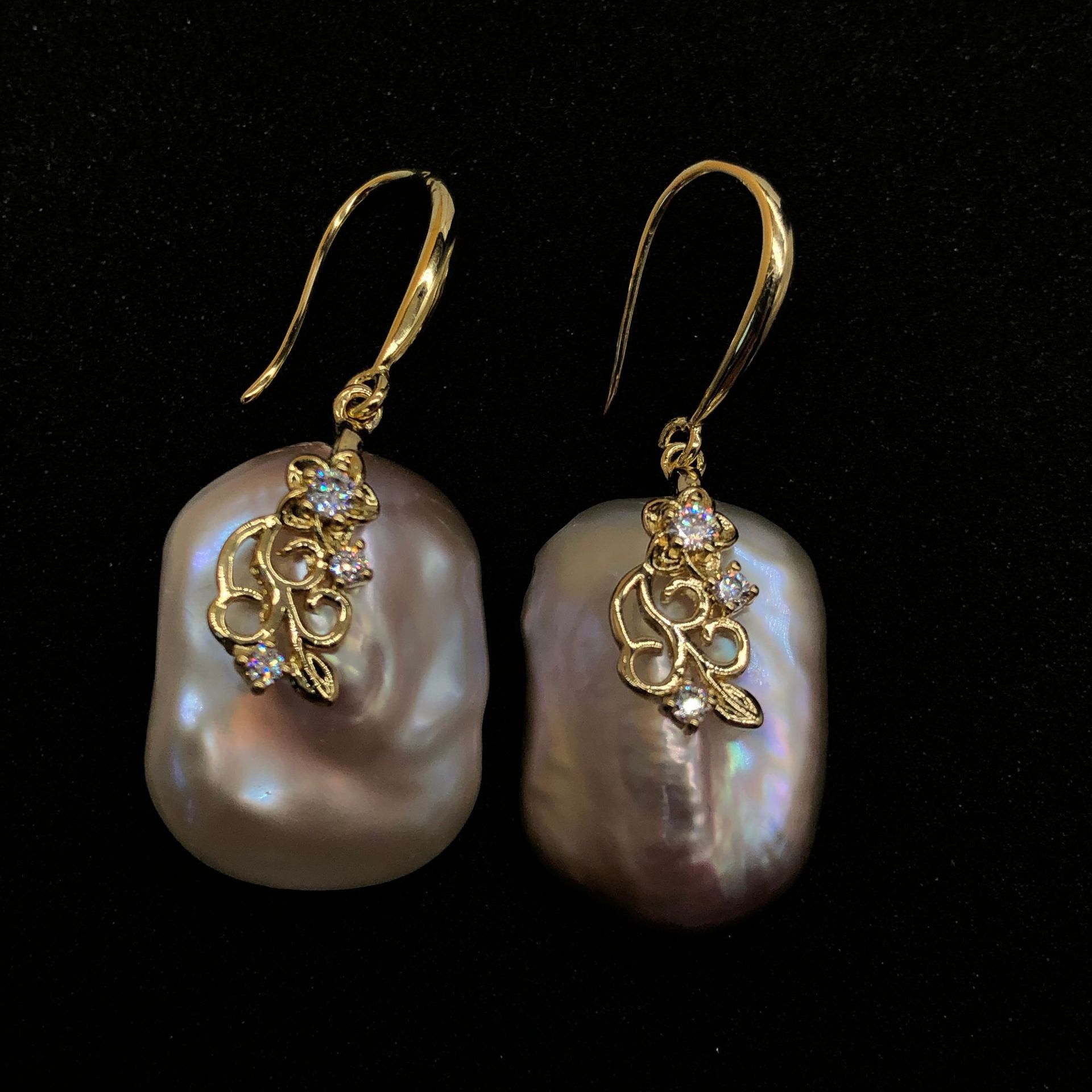 Natural Purple Baroque Pearl Flower-Embedded Copper Plated 18K Gold Earrings Fashionable OL Style Geometric Pattern Women's Jewelry