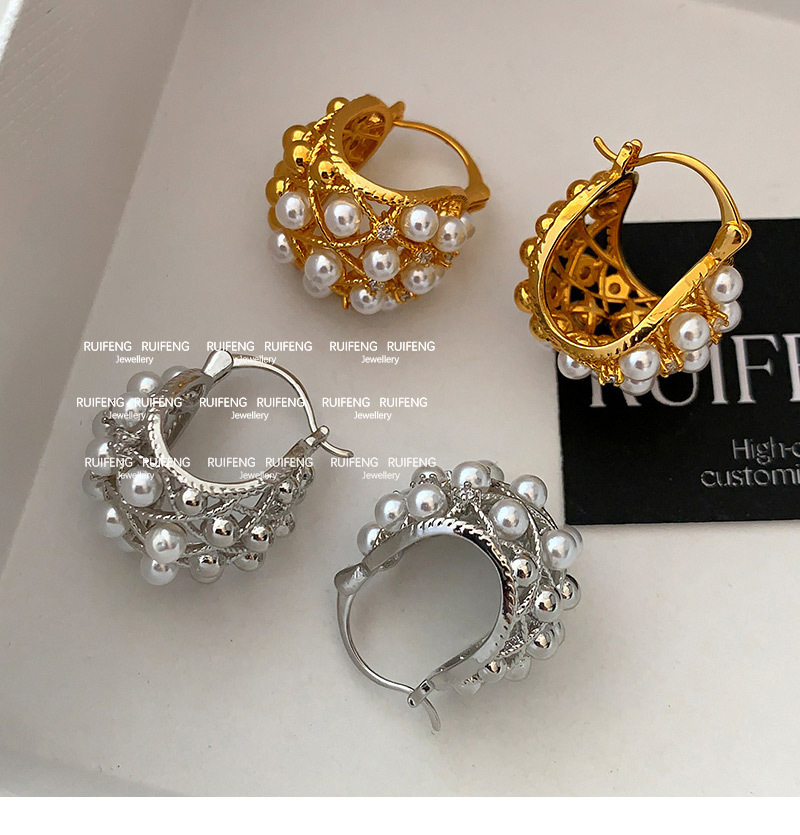 Geometric Imitation Pearl Copper Classic Style Earrings