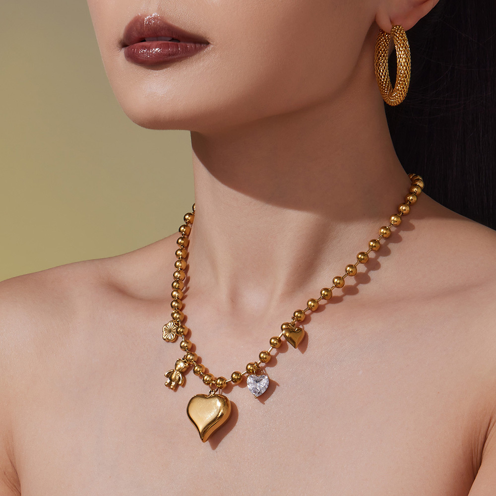 304 Stainless Steel Zircon Big Heart Bear Hollow Necklace Plated 18K Real Gold  Fashion Versatile Jewelry INS Style Gorgeous Novel Design