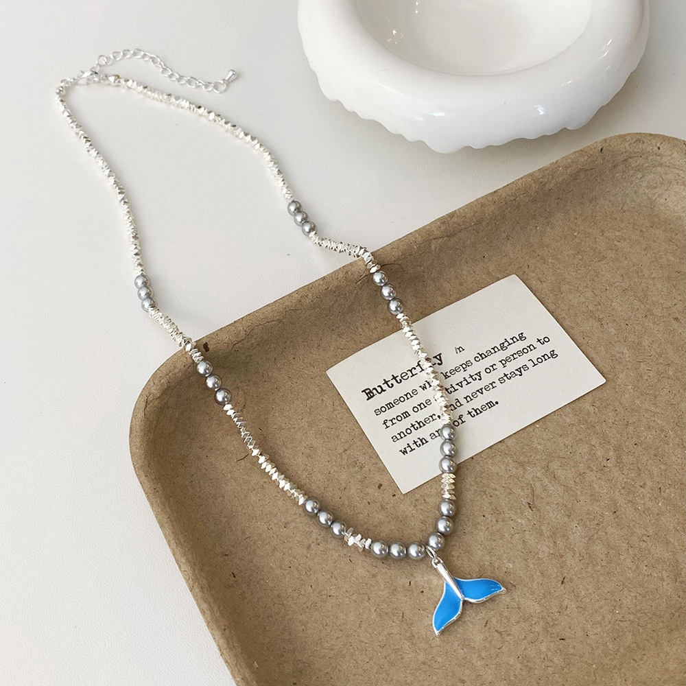 Elegant French Style Pearl Fish Tail Necklace Women's Luxury Minimalist Silver Dust Lockbone Chain Geometric Pattern Fashion Jewelry