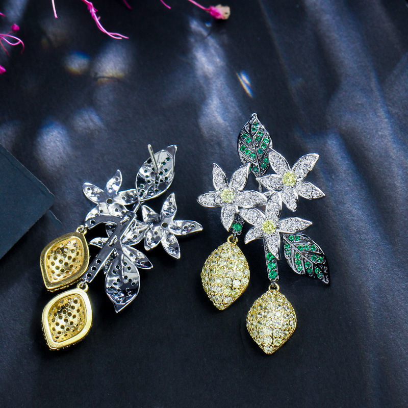 1 Pair Glam Classic Style Irregular Plant Flower Plating Inlay Copper Zircon Drop Earrings
