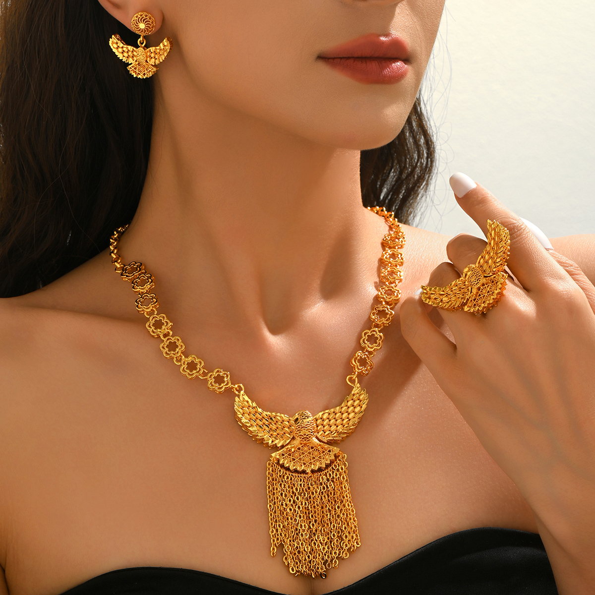 Middle East Dubai Luxurious Elegant Eagle Tassel Necklace Earrings Ring Four-Piece Set Wedding Bride Banquet Accessories