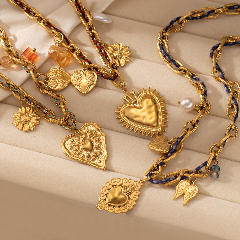 Stainless Steel Necklace Women Non-fading Design Heart Pendant Clavicle Chain  Style Jewelry Accessories