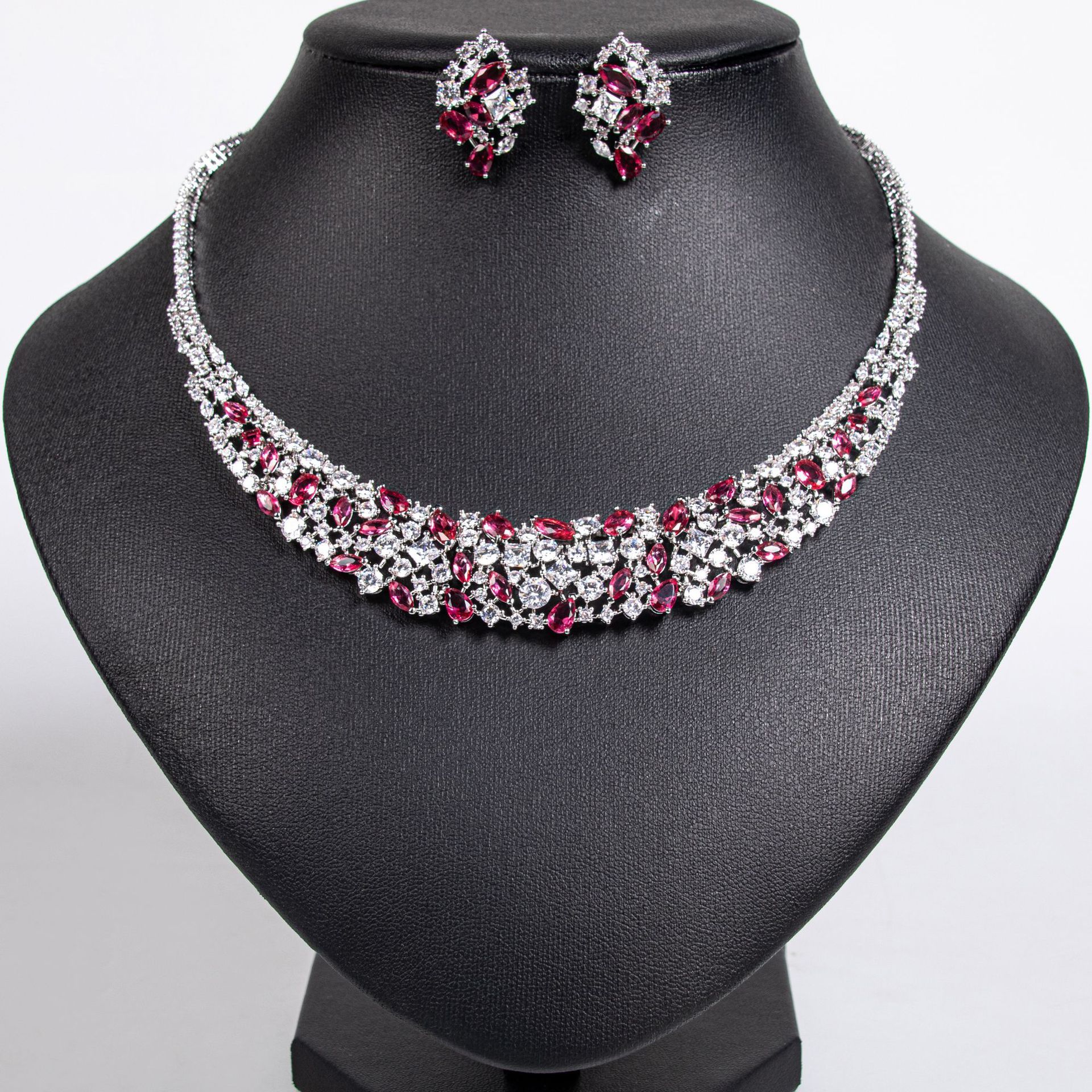 Luxurious Simple Glowing Zircon Wedding Jewelry Set Necklace Earrings  Style Original Design For Women