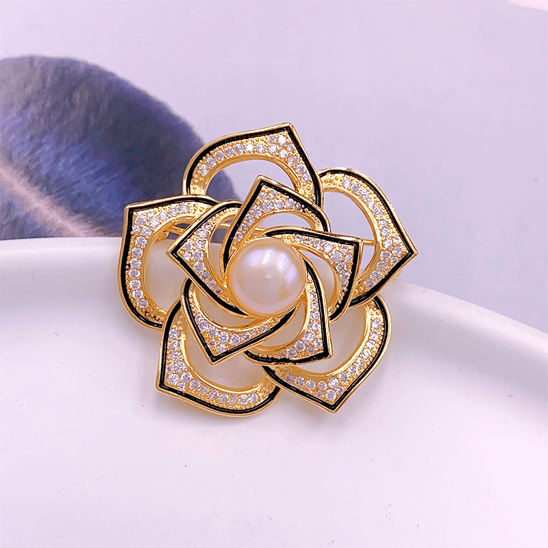 Elegant Luxurious Flower Brass Plating Inlay Pearl Zircon Women's Brooches 1 Piece