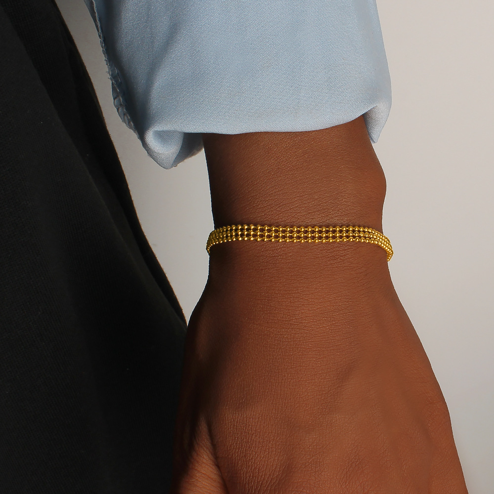 Simple Titanium Steel Gold-Plated Bracelet For Women, Multifunctional Geometric Adjustable Clasp With Inlaid Diamonds For Birthday Party