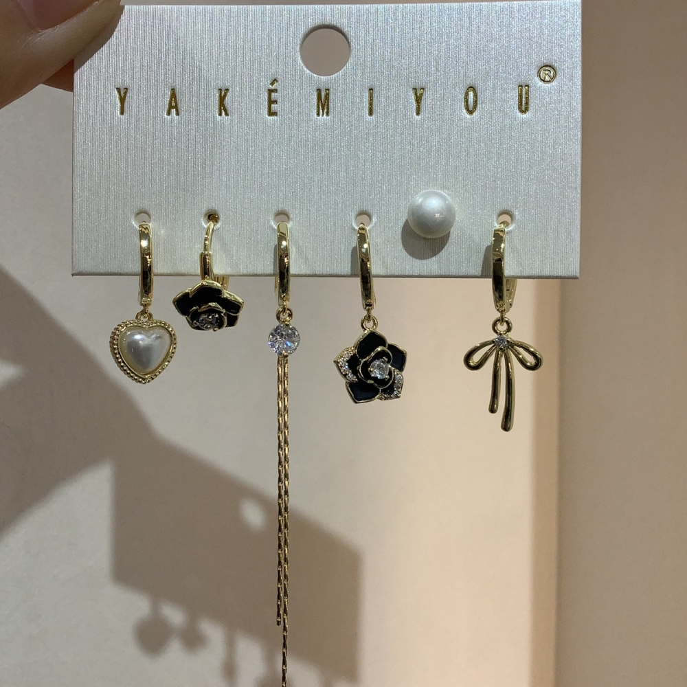 Copper Plated Real Gold (Water Plated) 14k Inlaid Zircon Heart Flower Earrings Set