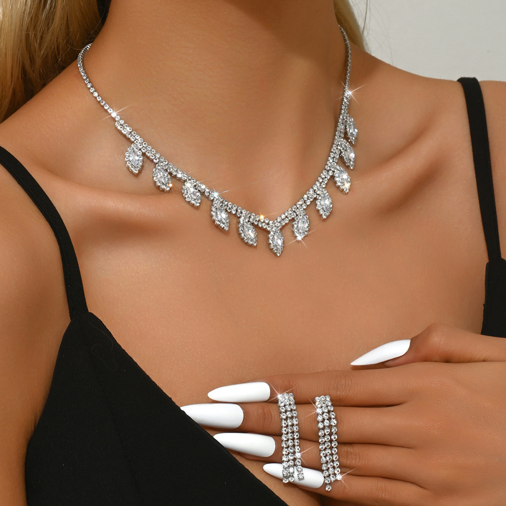 Fashionable  Wedding Jewelry Set Earrings Necklace Bracelet For Bridal Gown Accessories Luxury Style