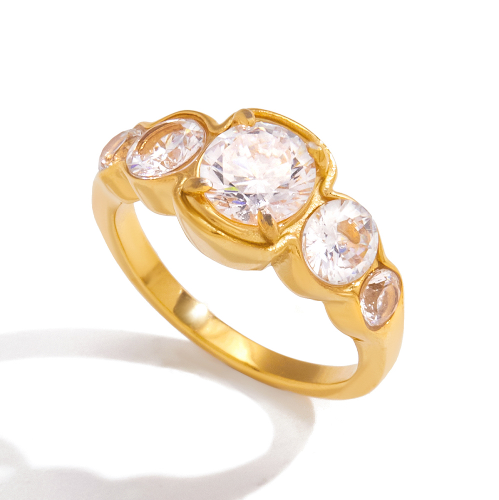 Women's Classic Style 18K Gold Stainless Steel + Zircon Round White Zircon Inlaid Ring Size 7